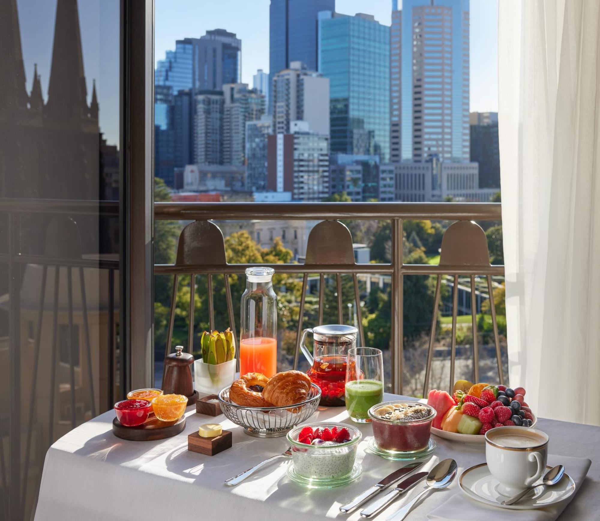 Park Hyatt Melbourne Hotel Exterior foto Breakfast at the Hotel